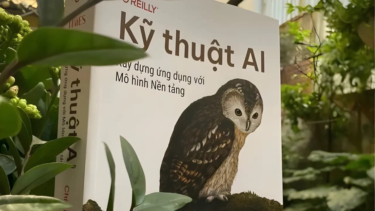 Cuốn sách giúp xây dựng ứng dụng với mô hình nền tảng của Huyền Chip